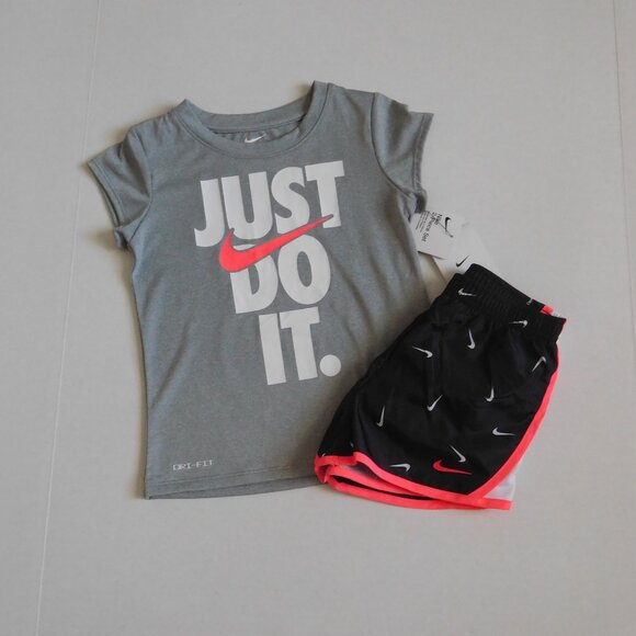 NWT Girls 2pc Nike Just Do It Swoosh Logo Top & Print Shorts sz 3t or 4t - Picture 2 of 2
